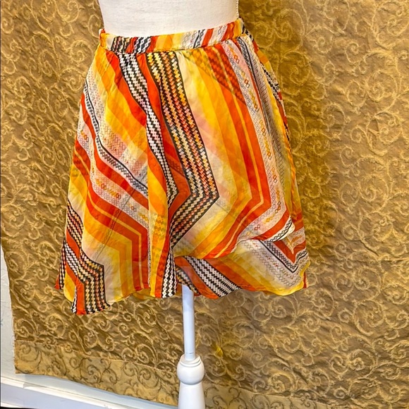 Skater Skirt -S Vanity Orange chiffon - Picture 2 of 8